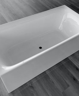 1400*700mm Gloss White  Back to Wall Acrylic Freestanding Bath - Kubix MKII